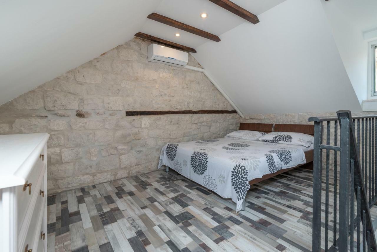 Apartman Skuribanda Apartman Trogir Kültér fotó